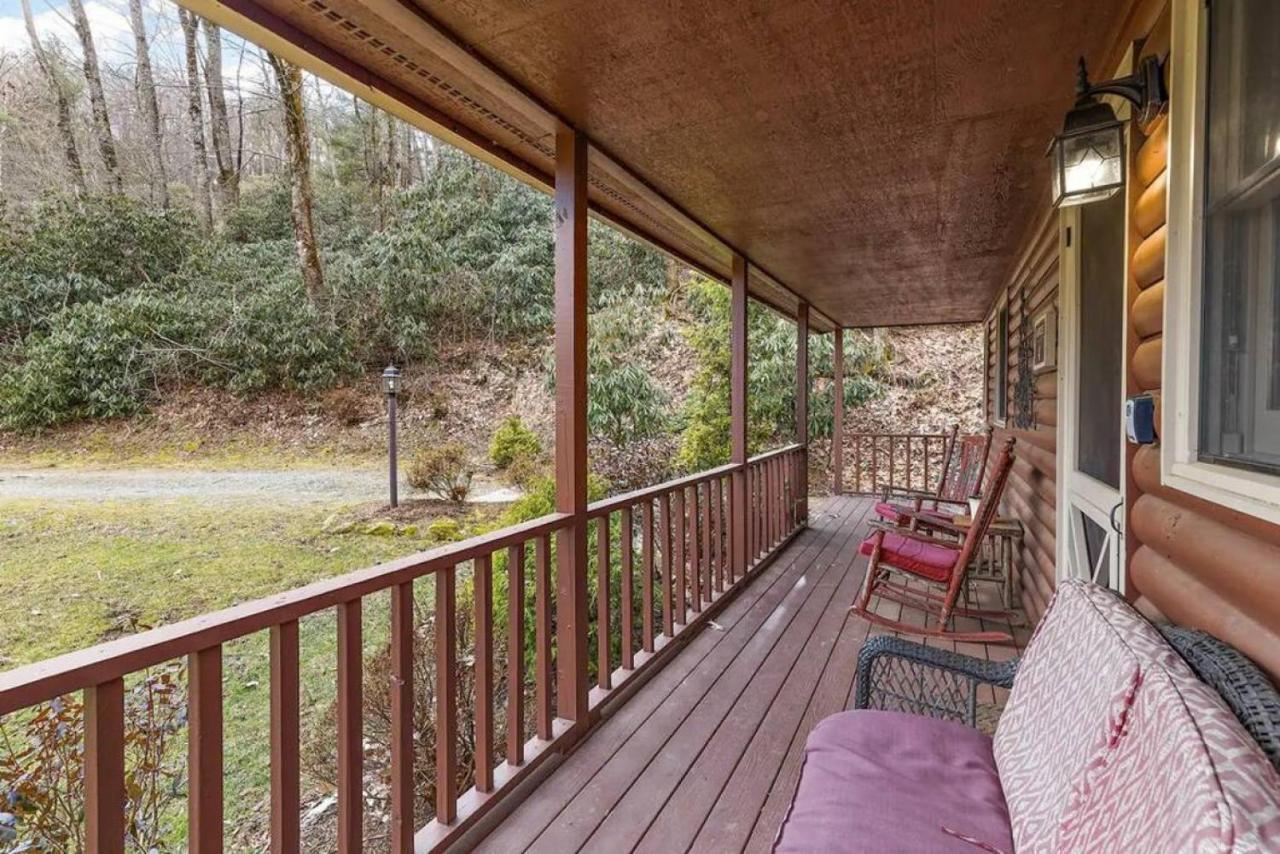 Charming Modern Cabin With Hiking Trails And Fire Pit Blowing Rock Exterior photo